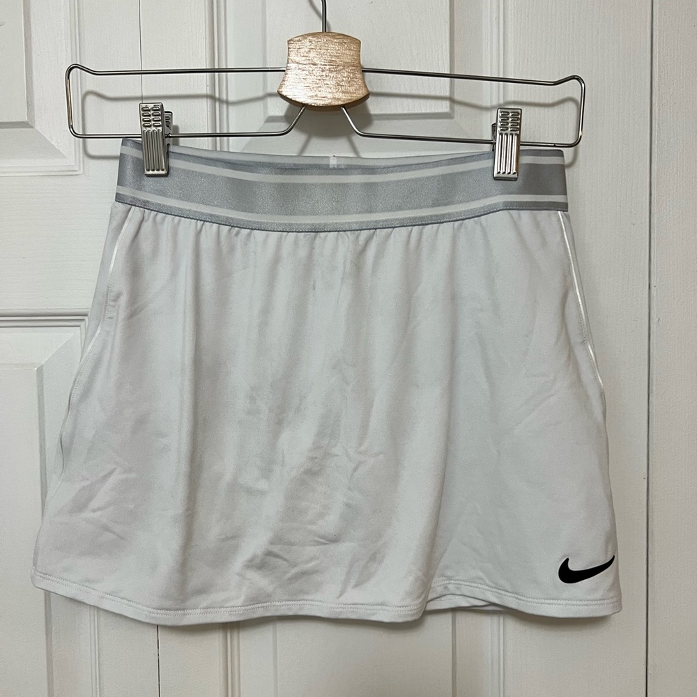 Nike Dry-Fit Tennis Skirt | White | Size small
